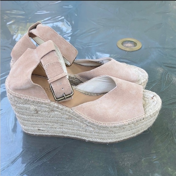 SOLUDOS Nude/Tan Suede Platform Wedge Sandals Size 9